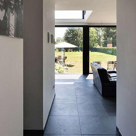 Сланец чёрный (браш) 600х600 мм.