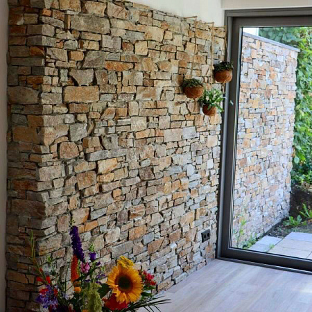 Кварцит мультиколор (Наружный угол)