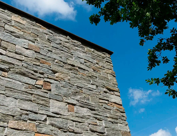 Натуральный облицовочный камень для фасадов