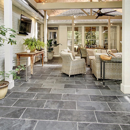 Сланец чёрный (натуральный скол) 300х600 мм.