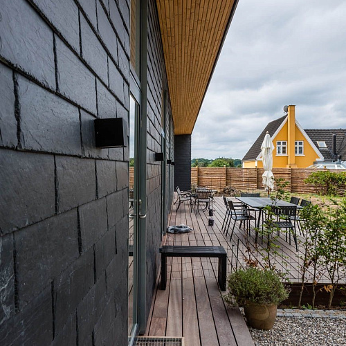 Сланец чёрный (натуральный скол) 200х400 мм.