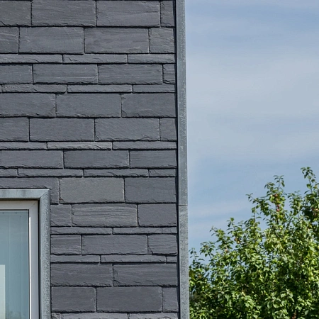 Сланец чёрный (натуральный скол) 100х300 мм.