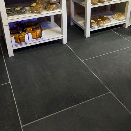 Сланец чёрный (натуральный скол) 600х1200 мм.