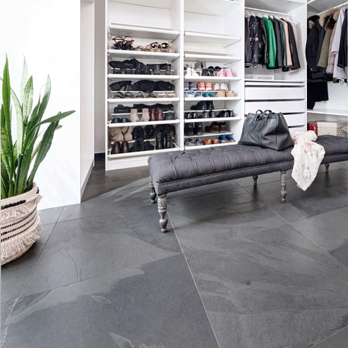 Сланец чёрный (натуральный скол) 600х1200 мм.