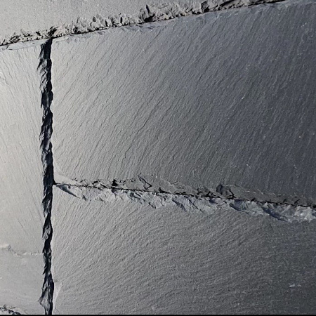 Сланец чёрный (натуральный скол) 100х300 мм.