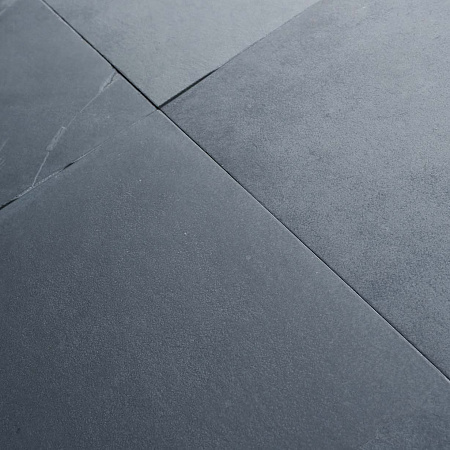 Сланец чёрный (браш) 600х600 мм.