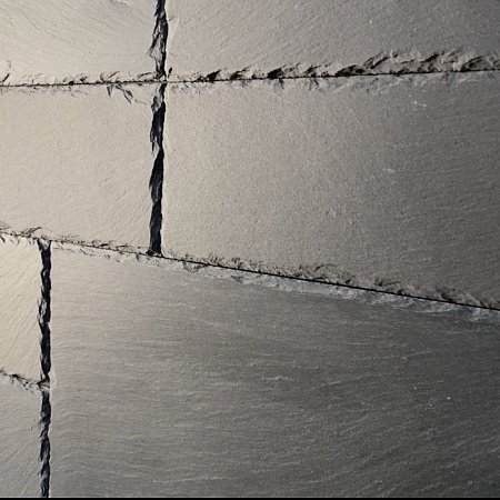 Сланец чёрный (натуральный скол) 100х200 мм.