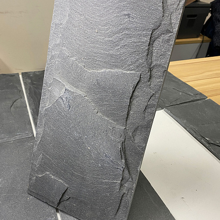 Сланец чёрный (Машрум) 200х400 мм.