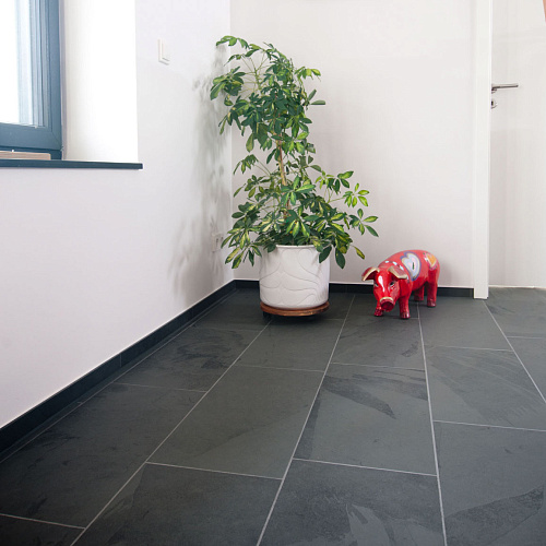 Сланец чёрный (натуральный скол) 300х600 мм.